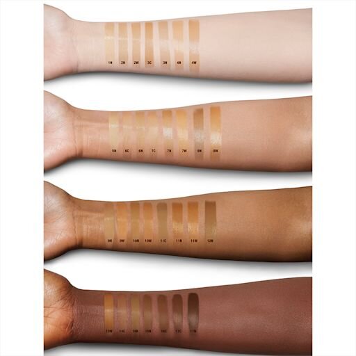 CHARLOTTE’S BEAUTIFUL, FLAWLESS LOOKING SKIN KIT MAGICAL SAVINGS